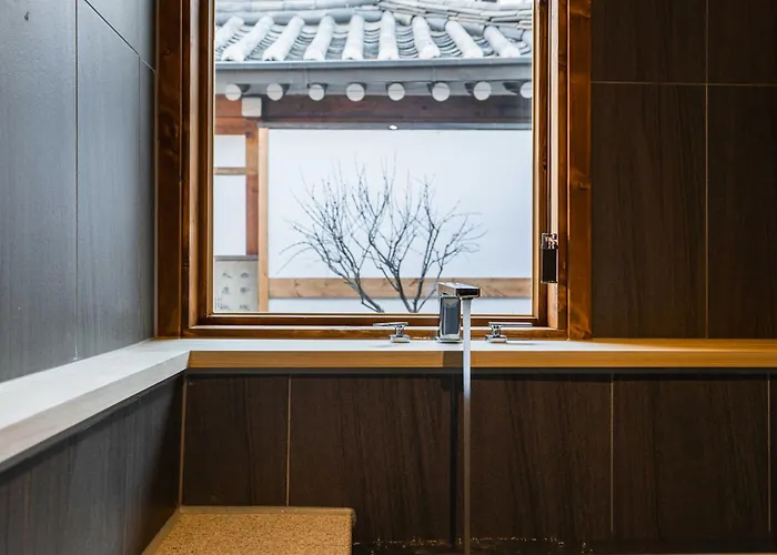 Luxury Hanok The Bukchon Noble